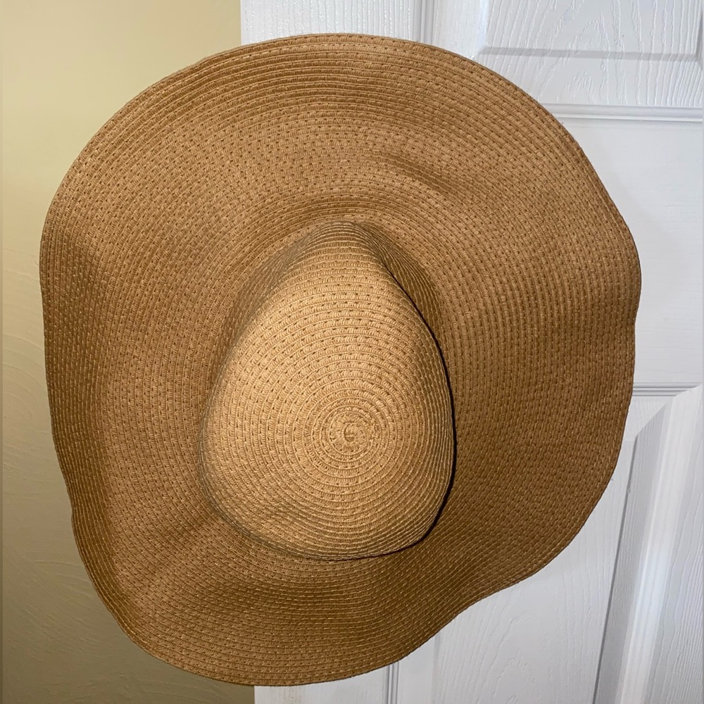 Beach hat